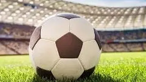 中国足球惨败：FIFA排名垫底遭东帝汶挑战，人口悬殊对比鲜明